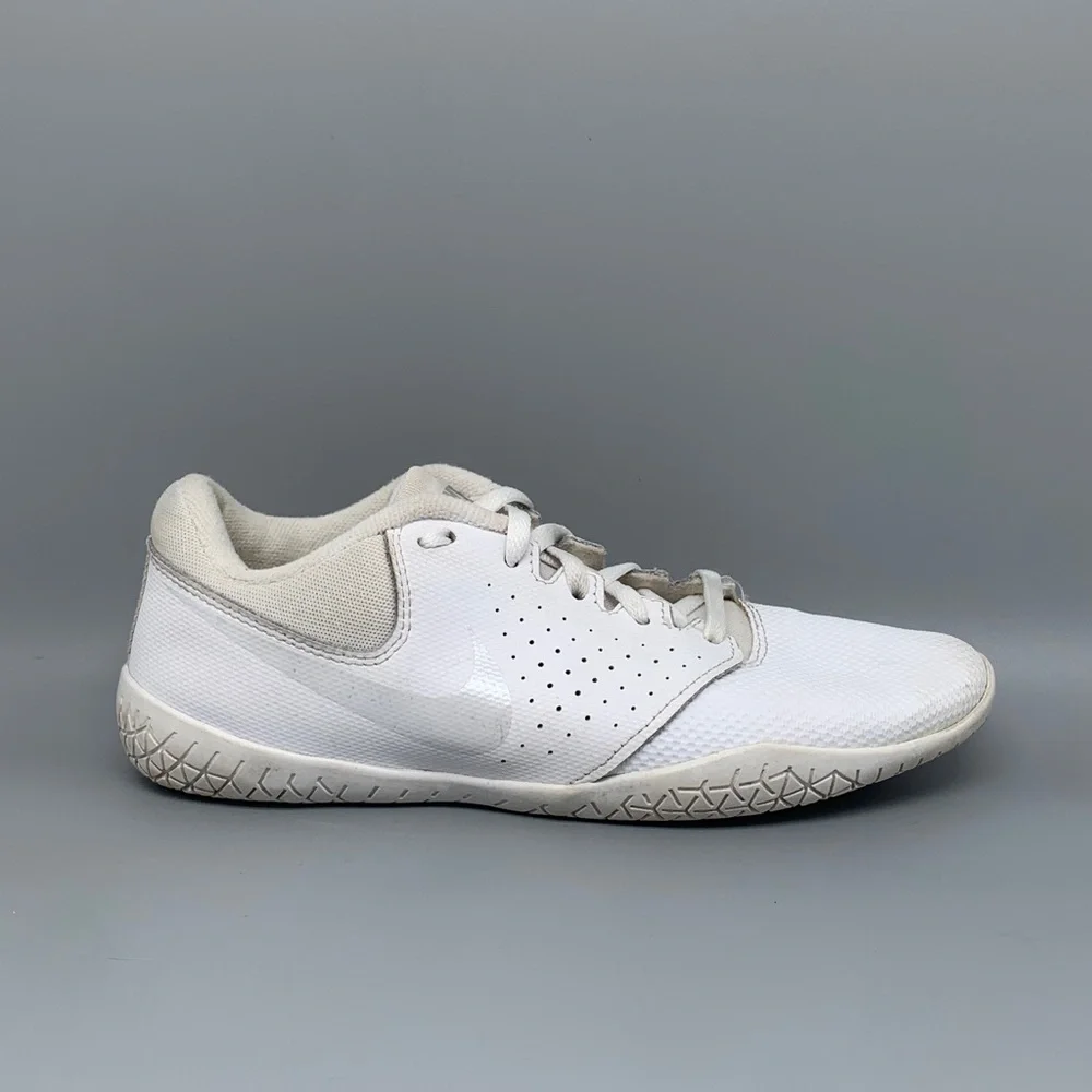 Nike cheer sideline